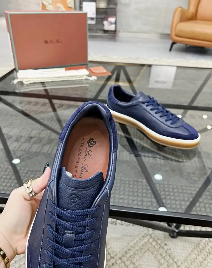 hype Louis Vuitton Sneakers