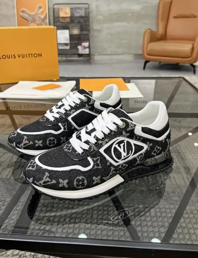 hype Louis Vuitton Sneakers