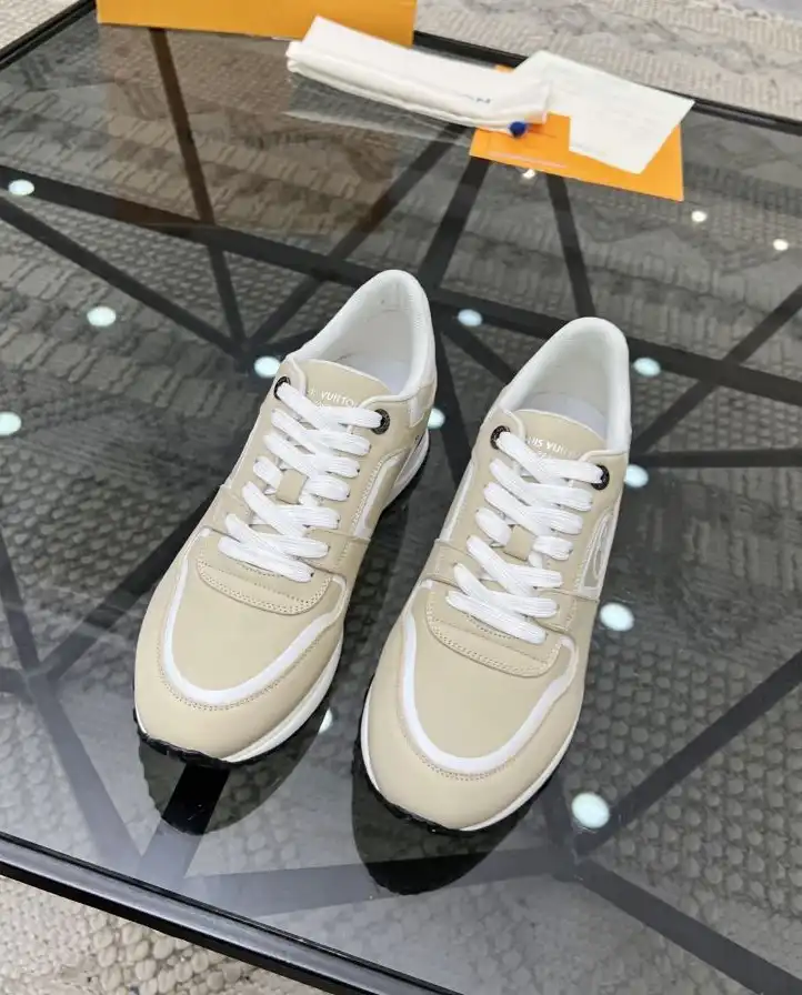 hype Louis Vuitton Sneakers