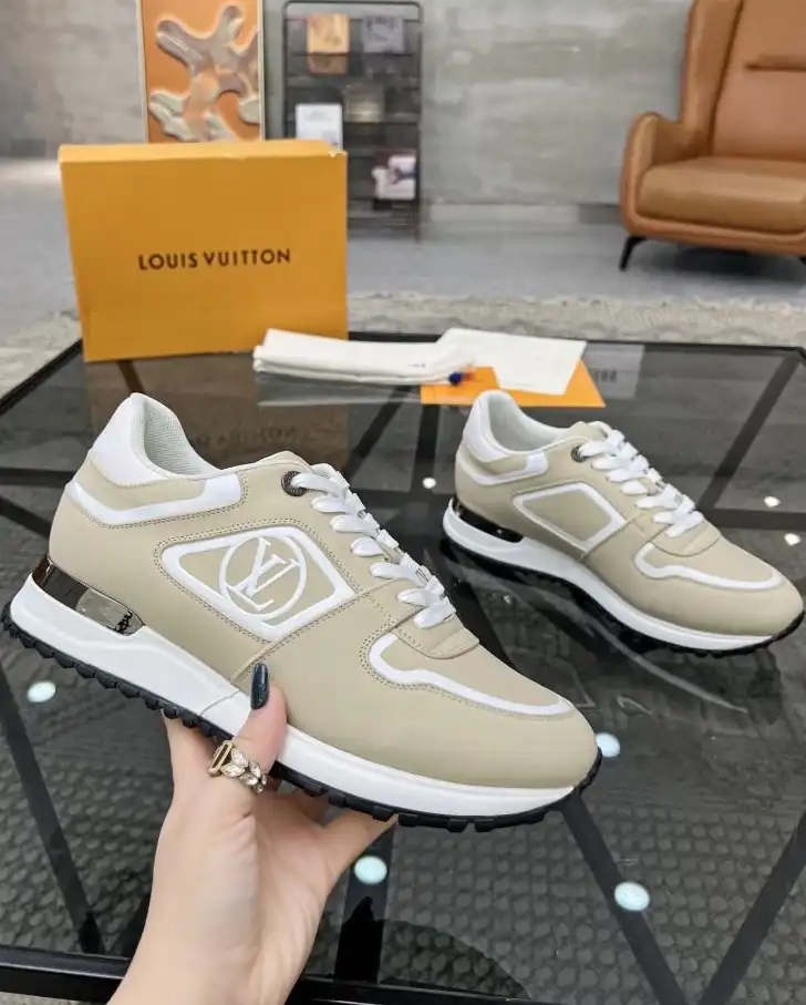 hype Louis Vuitton Sneakers