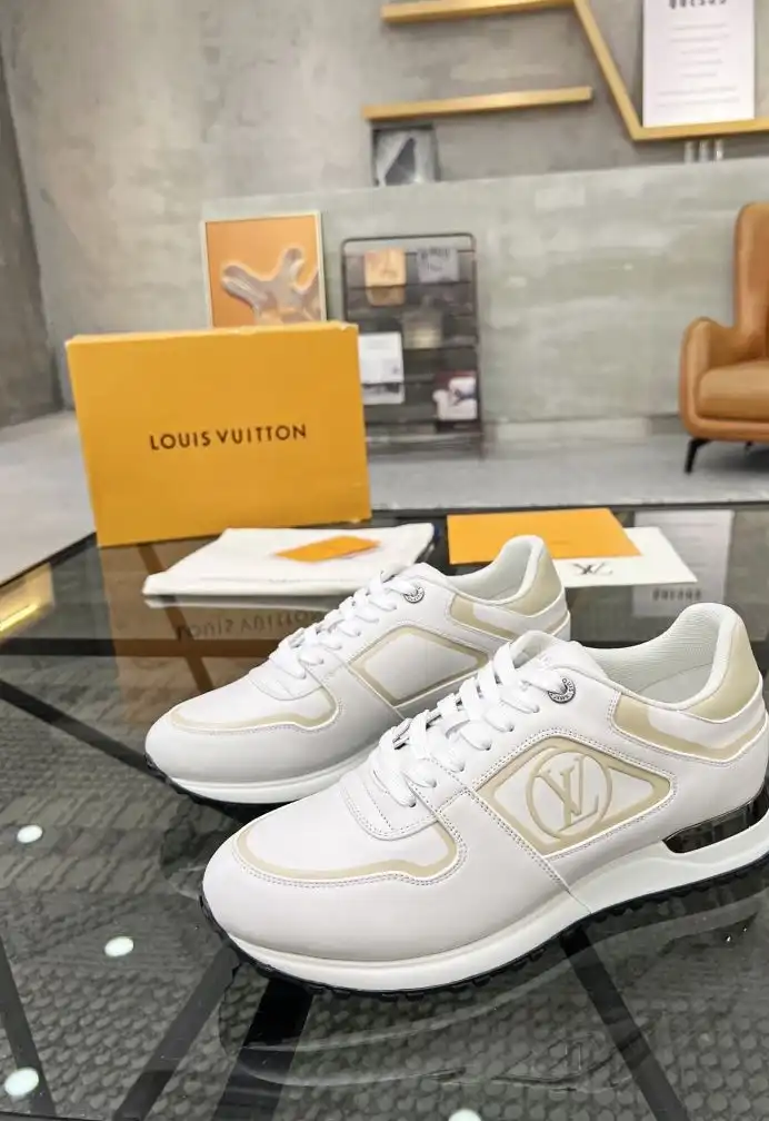 hype Louis Vuitton Sneakers