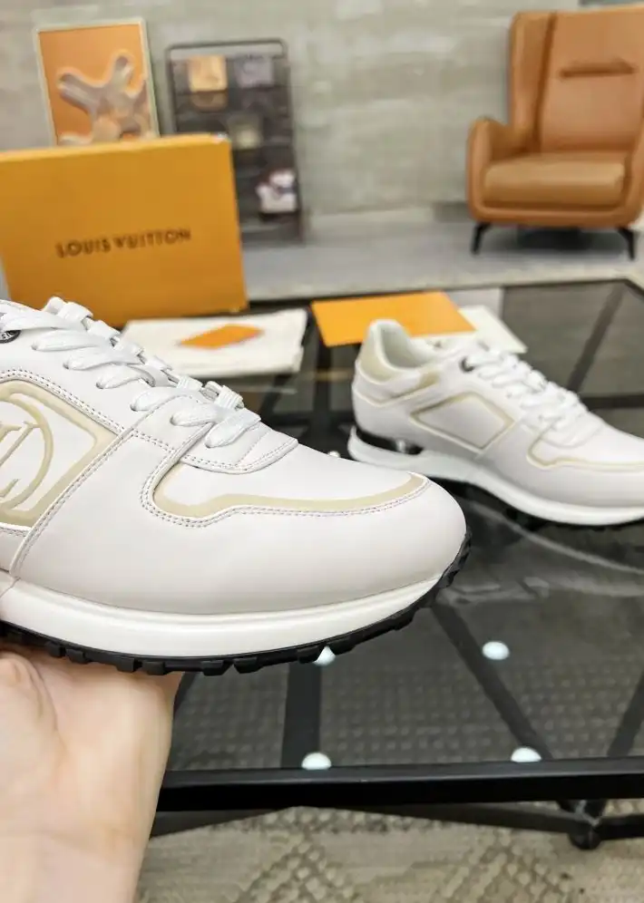 hype Louis Vuitton Sneakers