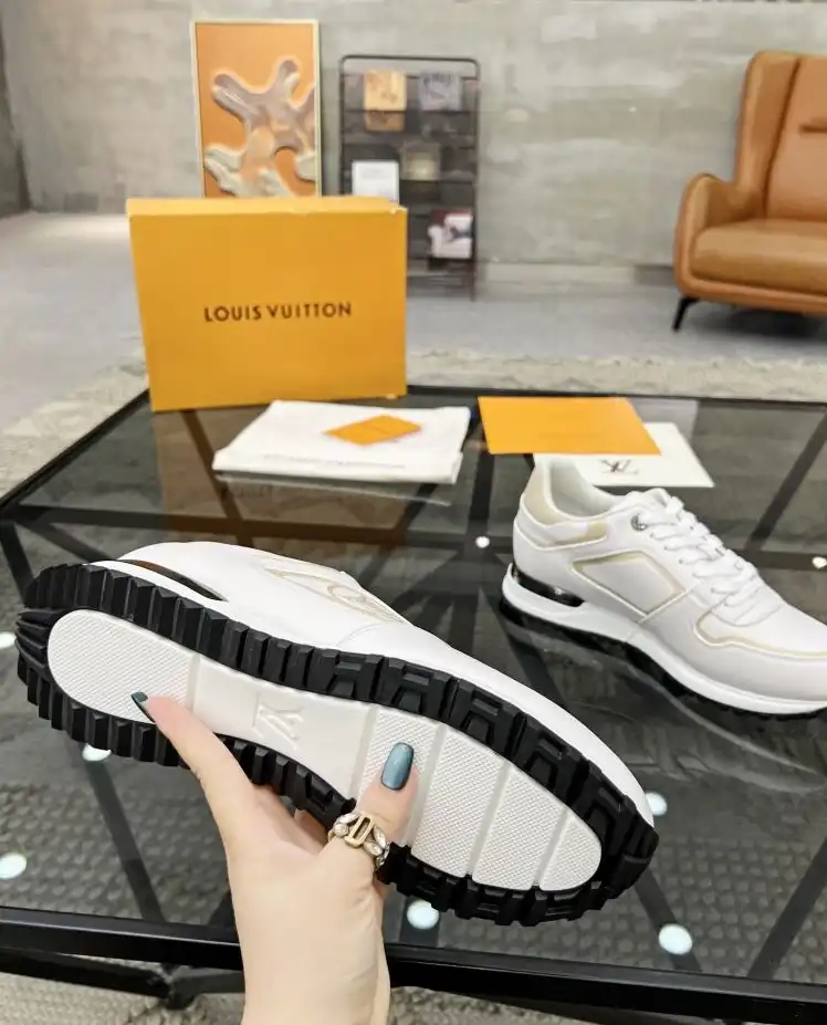 hype Louis Vuitton Sneakers