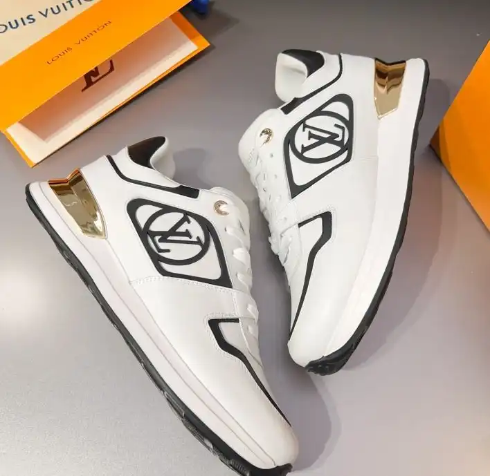 hype Louis Vuitton Sneakers