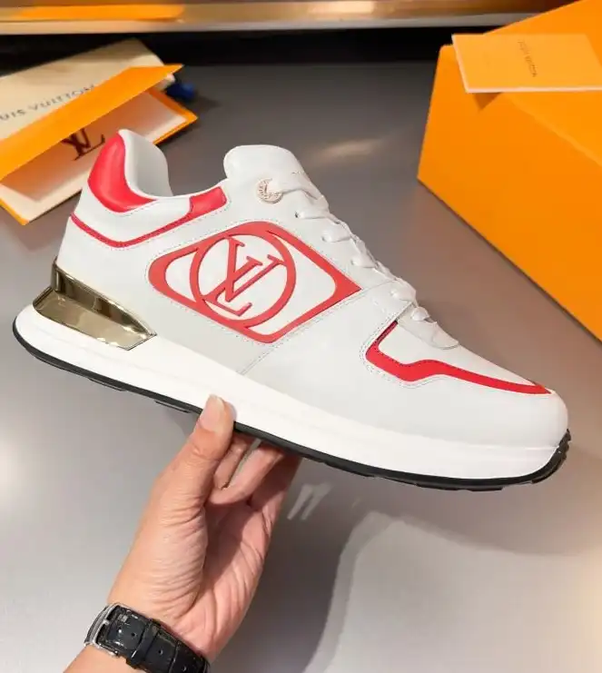 hype Louis Vuitton Sneakers