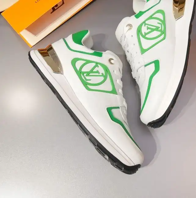 hype Louis Vuitton Sneakers