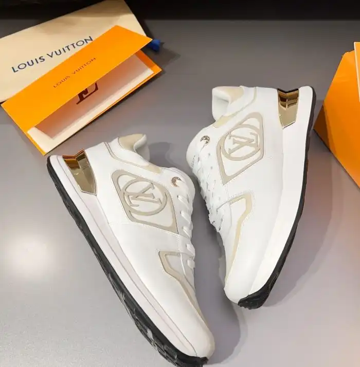 hype Louis Vuitton Sneakers