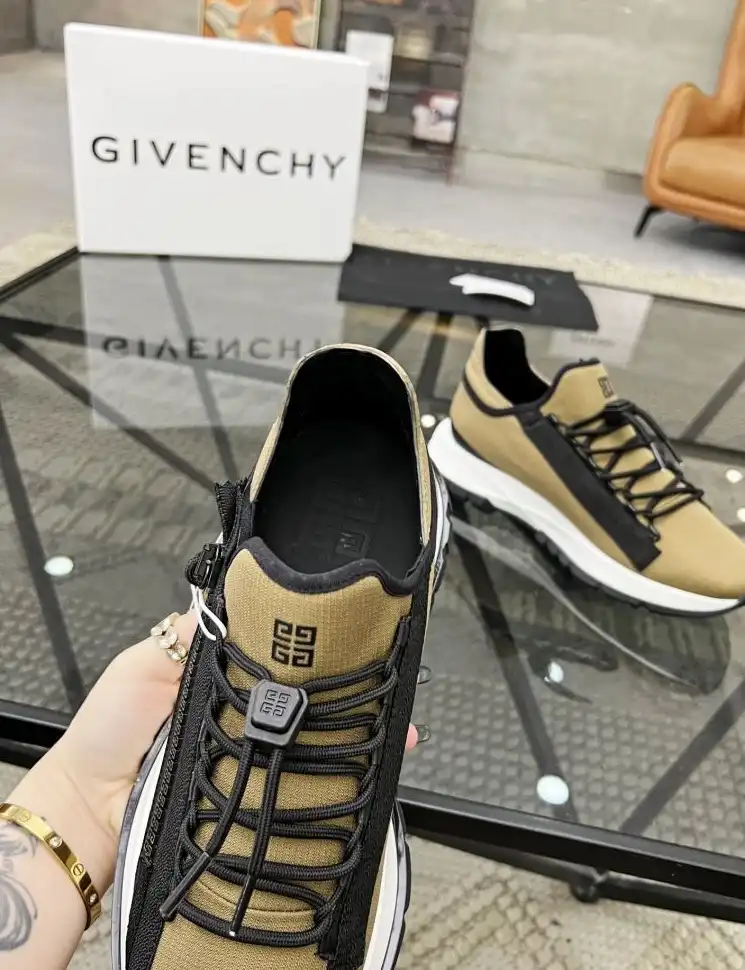 hype Givenchy Sneakers