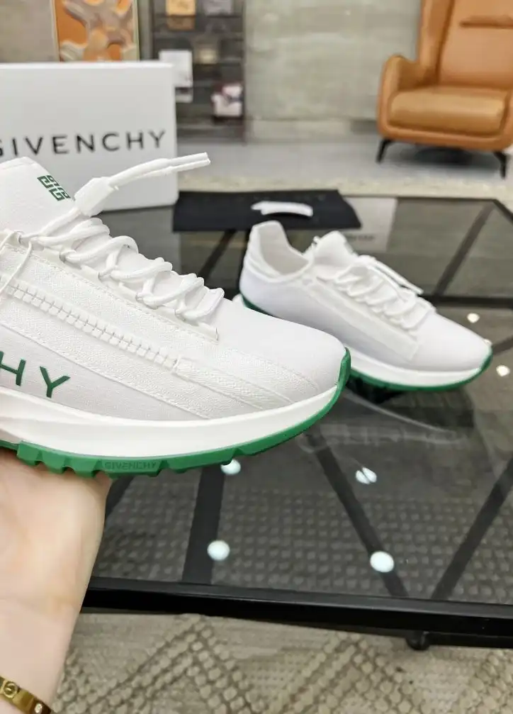 hype Givenchy Sneakers