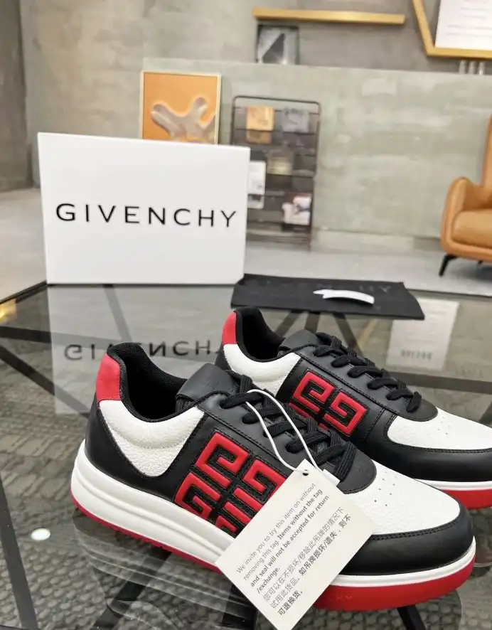 hype Givenchy Sneakers