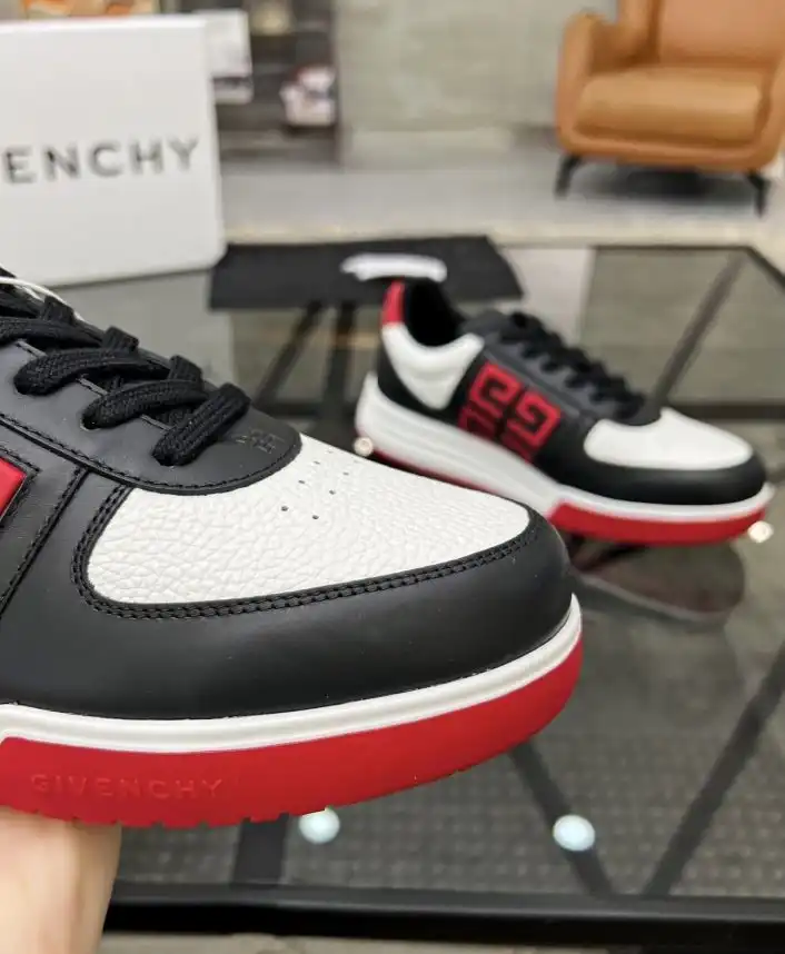 hype Givenchy Sneakers