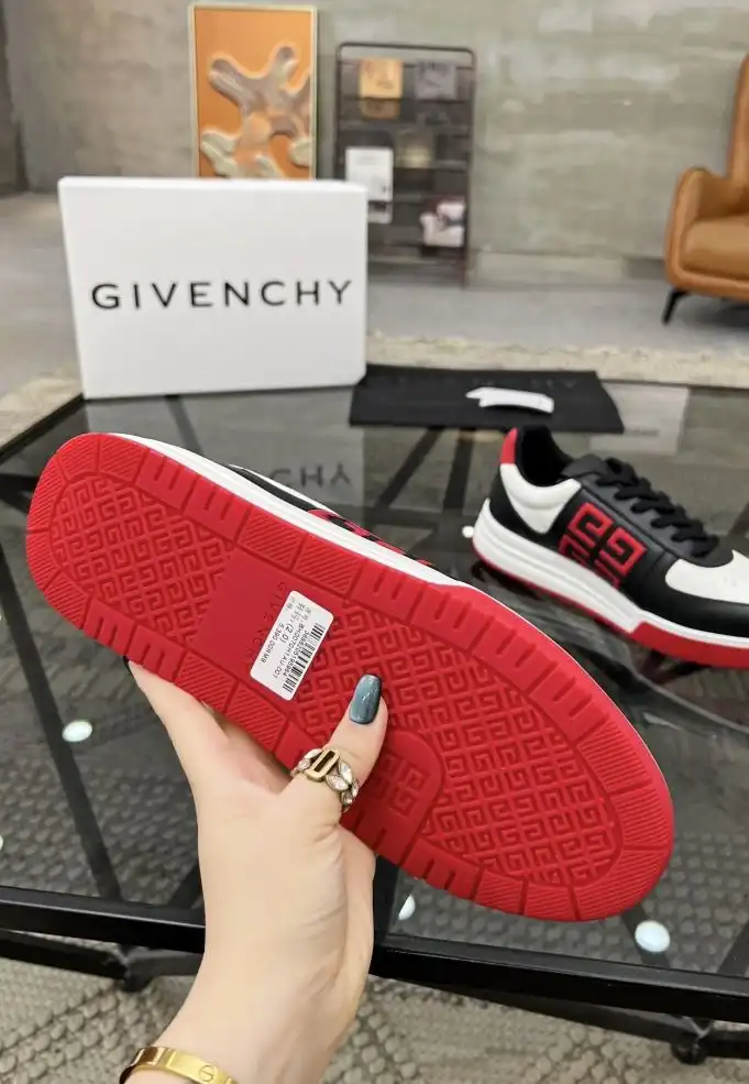 hype Givenchy Sneakers