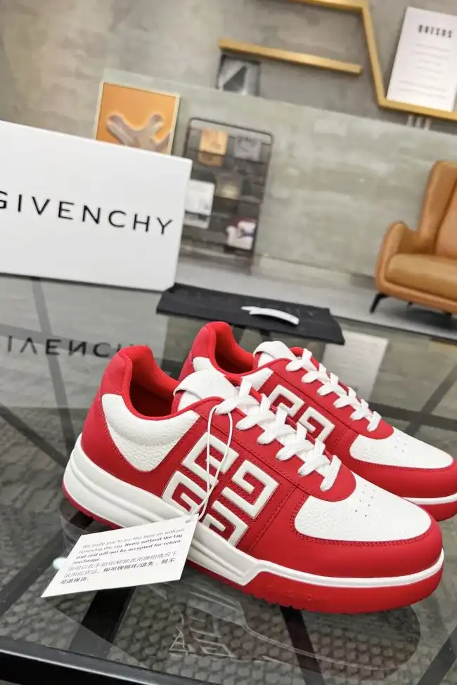 hype Givenchy Sneakers