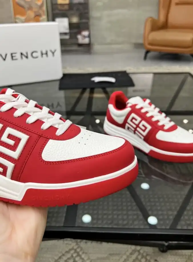 hype Givenchy Sneakers