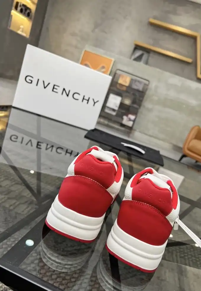 hype Givenchy Sneakers