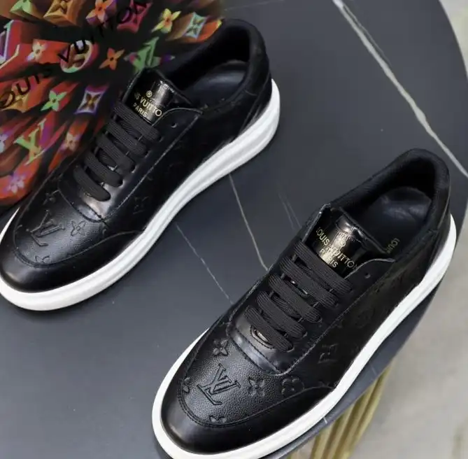 hype Louis Vuitton Sneakers