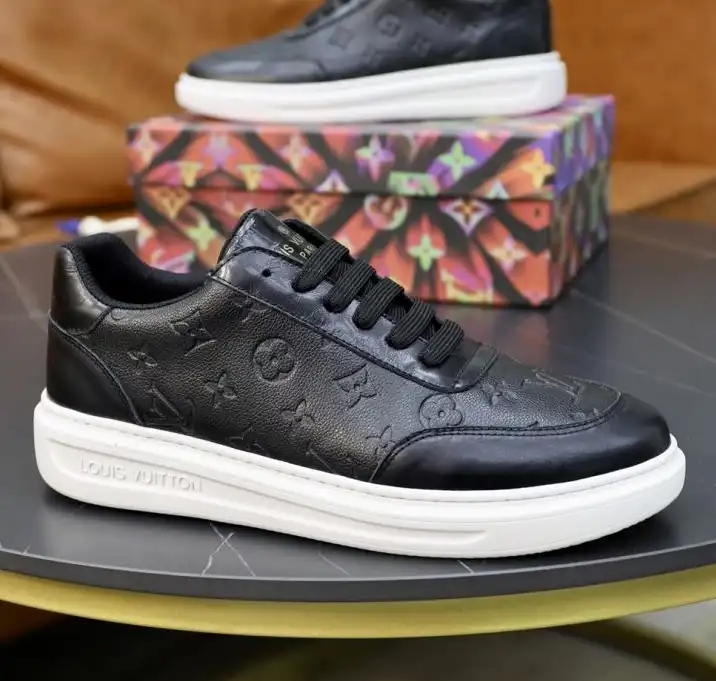 hype Louis Vuitton Sneakers