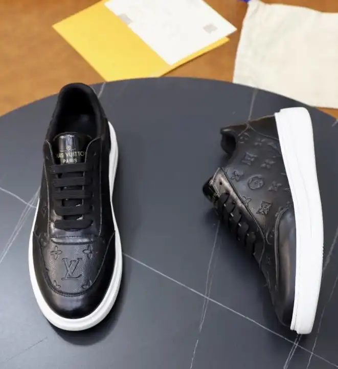 hype Louis Vuitton Sneakers