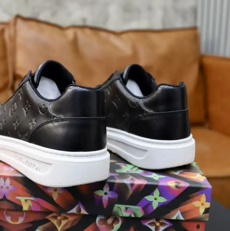 hype Louis Vuitton Sneakers