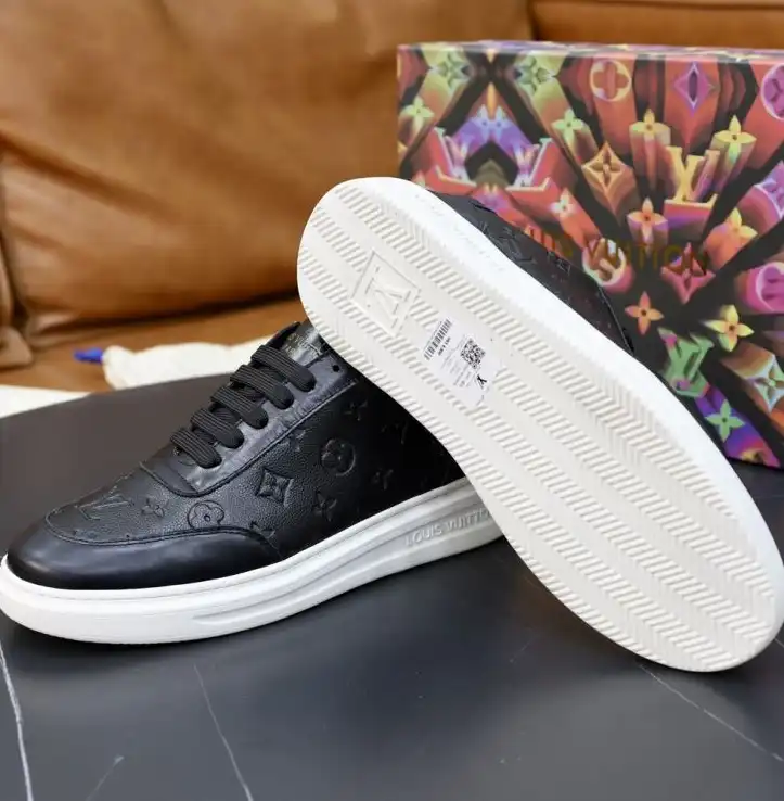 hype Louis Vuitton Sneakers