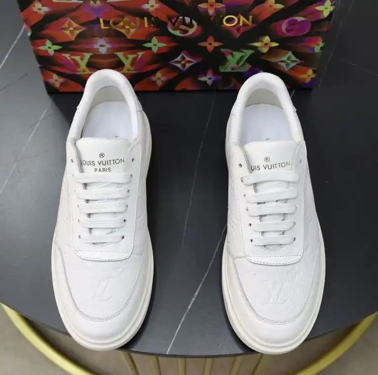 hype Louis Vuitton Sneakers