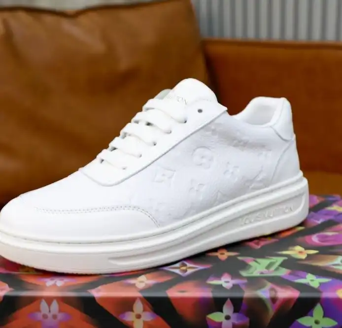 hype Louis Vuitton Sneakers