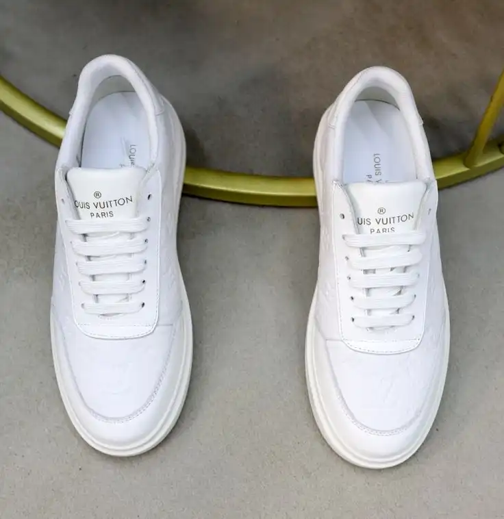 hype Louis Vuitton Sneakers