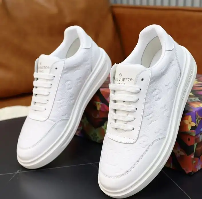 hype Louis Vuitton Sneakers