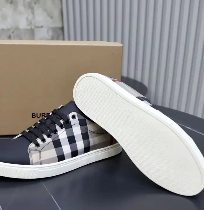 hype Burberry Sneakers