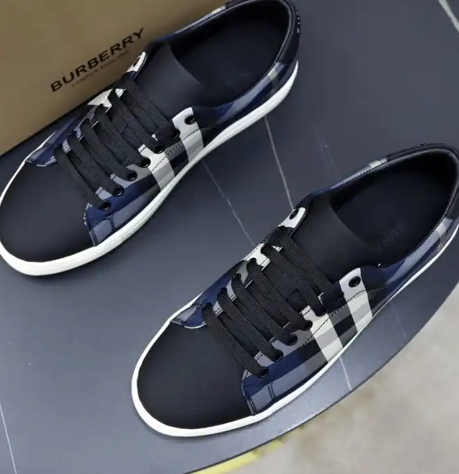 hype Burberry Sneakers