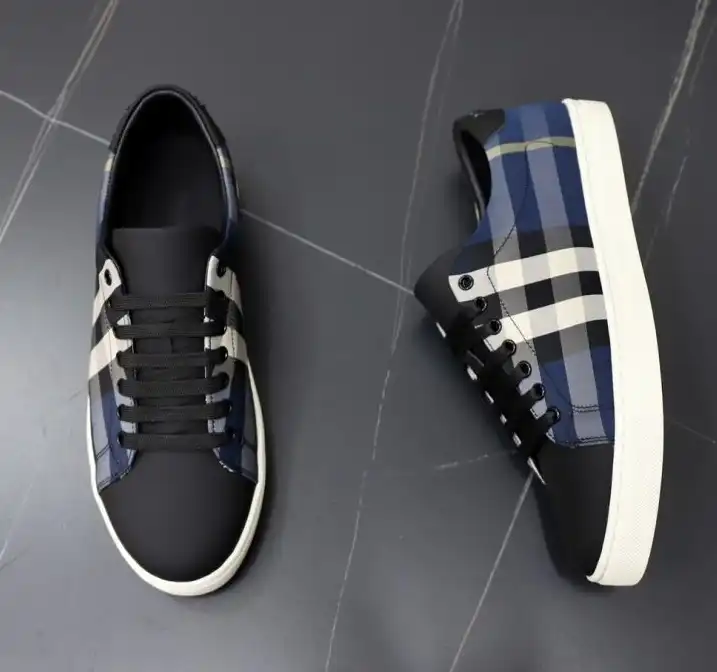 hype Burberry Sneakers