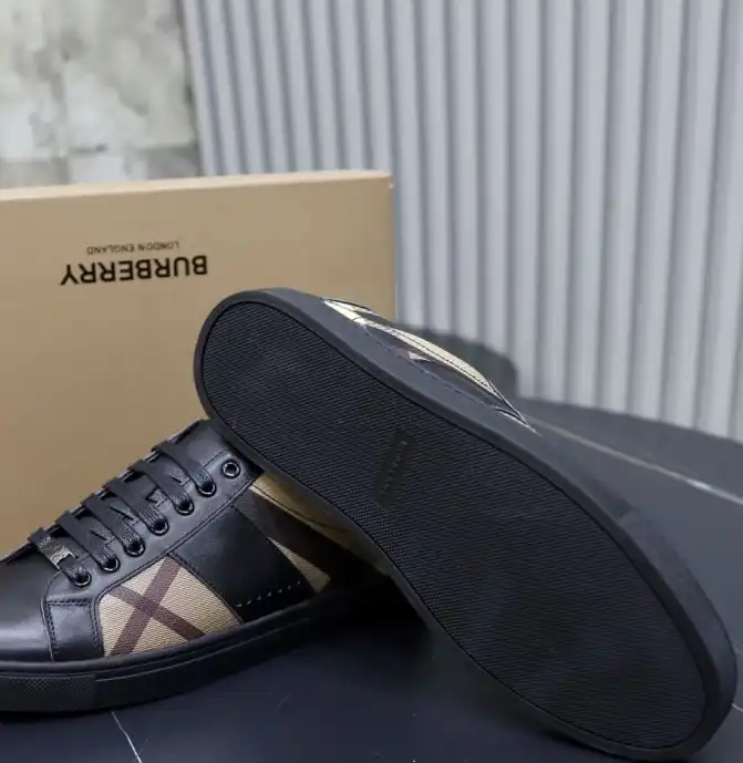 hype Burberry Sneakers