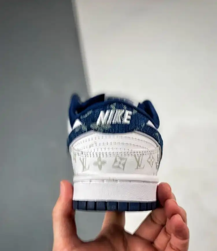 hype Nike Sneakers