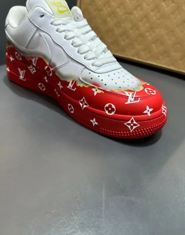 hype Louis Vuitton Sneakers