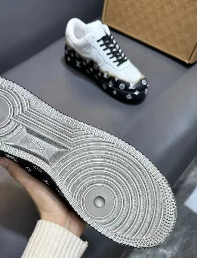 hype Louis Vuitton Sneakers