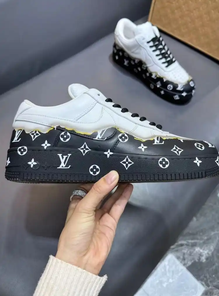 hype Louis Vuitton Sneakers