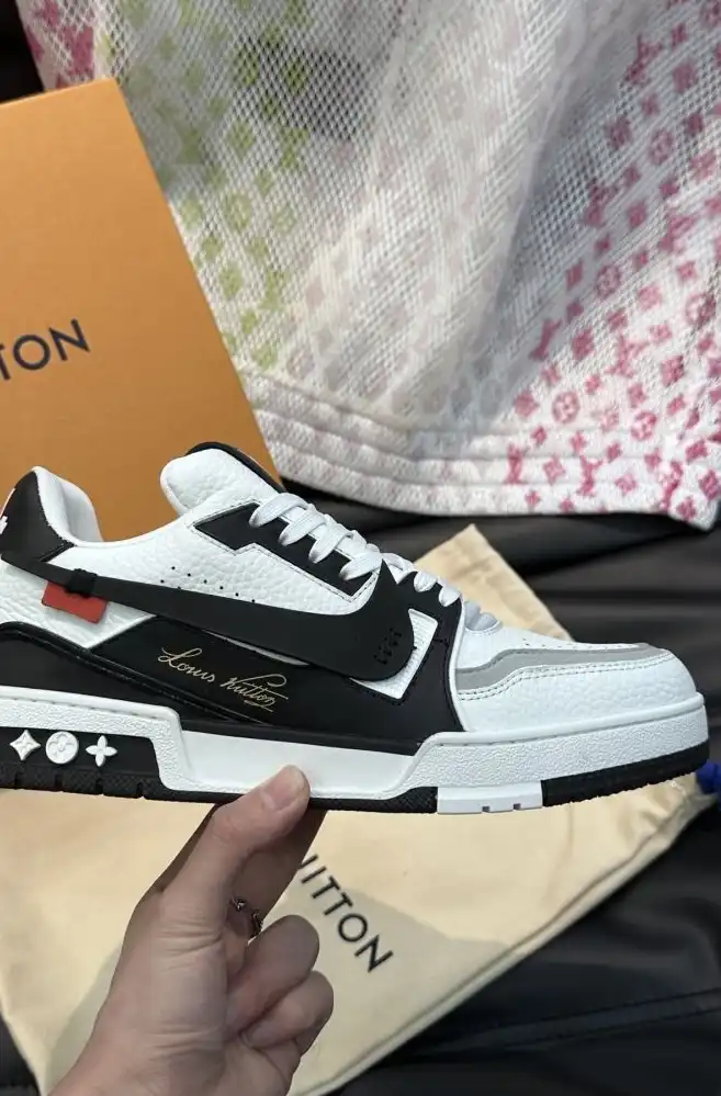 hype Louis Vuitton Sneakers