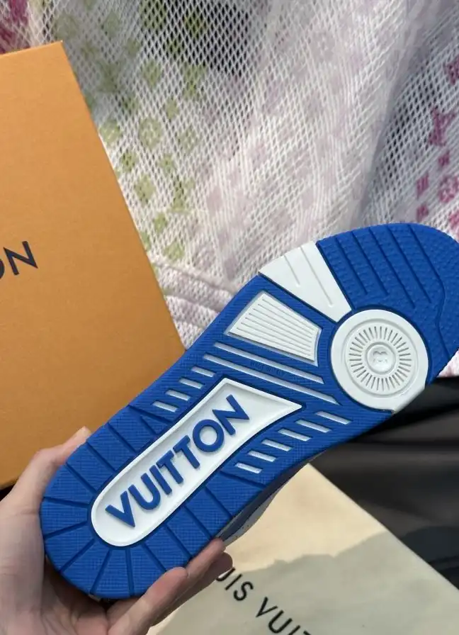 hype Louis Vuitton Sneakers