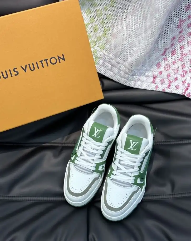 hype Louis Vuitton Sneakers