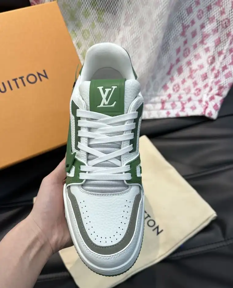 hype Louis Vuitton Sneakers