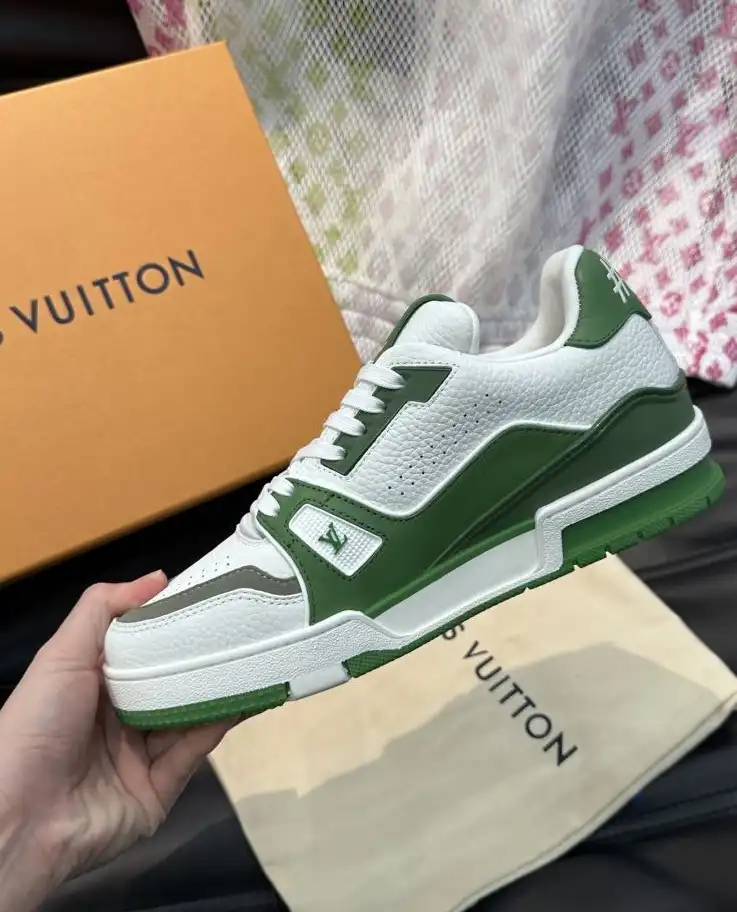 hype Louis Vuitton Sneakers