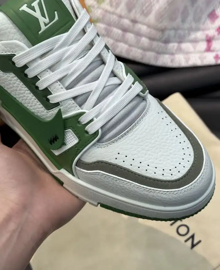 hype Louis Vuitton Sneakers