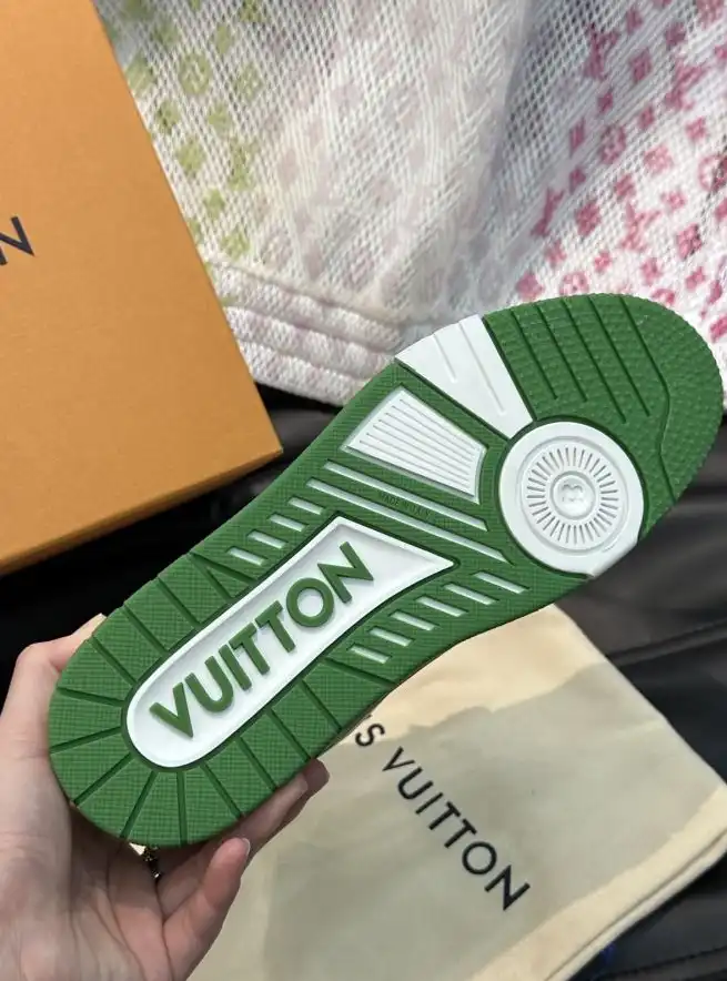 hype Louis Vuitton Sneakers