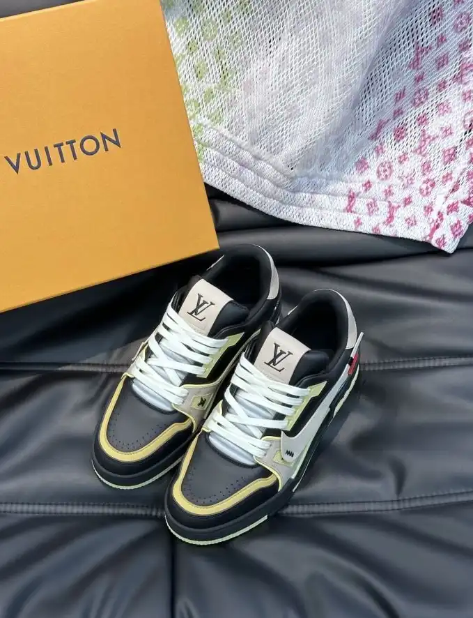 hype Louis Vuitton Sneakers