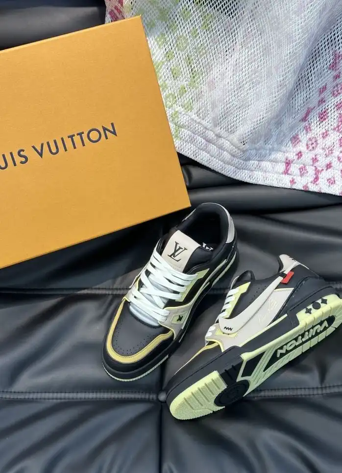 hype Louis Vuitton Sneakers