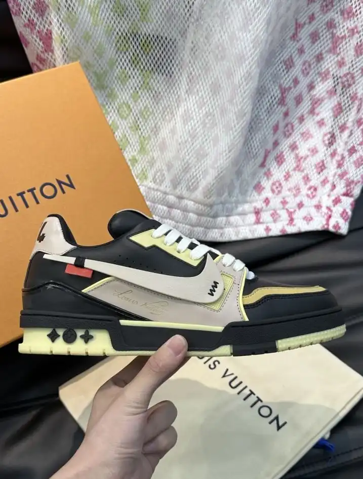 hype Louis Vuitton Sneakers