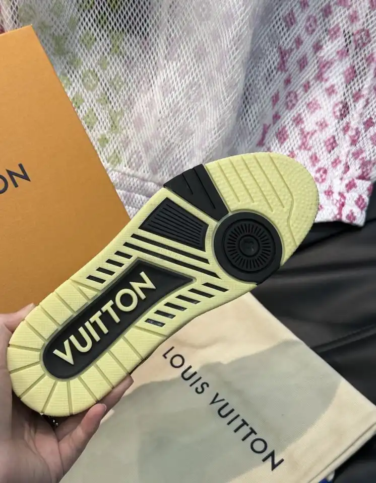 hype Louis Vuitton Sneakers