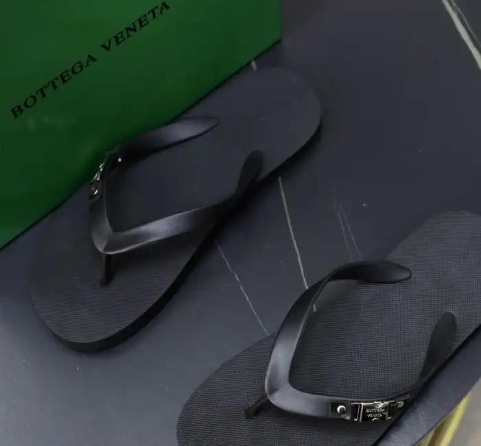 hype Bottega Veneta Slippers