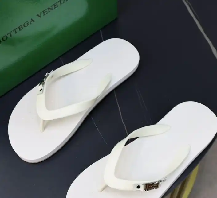 hype Bottega Veneta Slippers