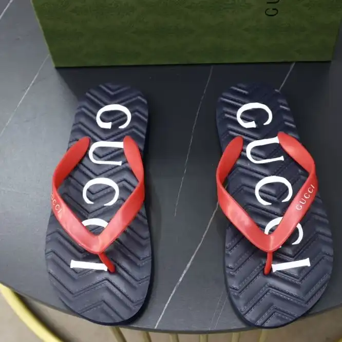 hype Gucci Slippers